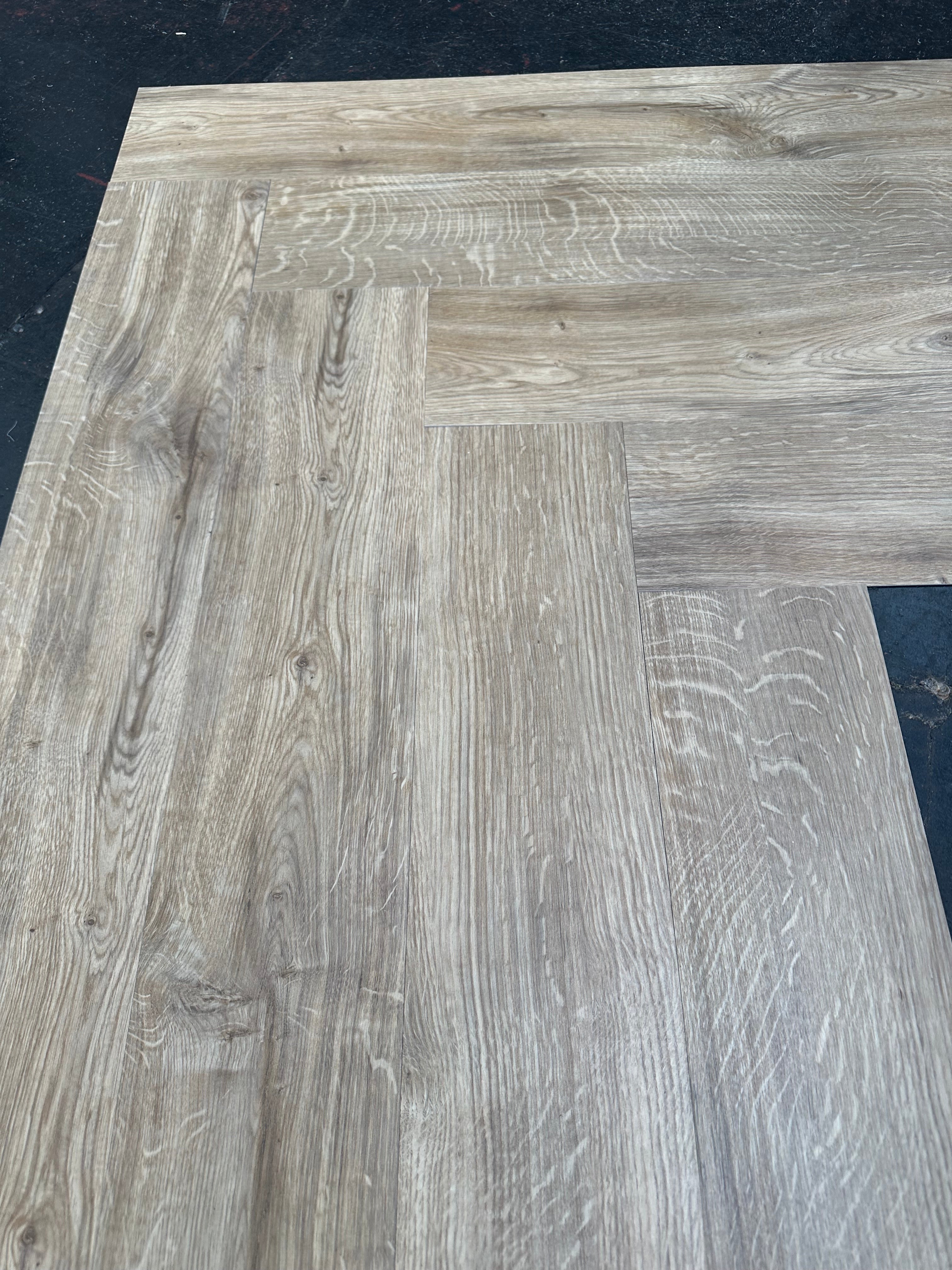Featured oak Amtico LVT