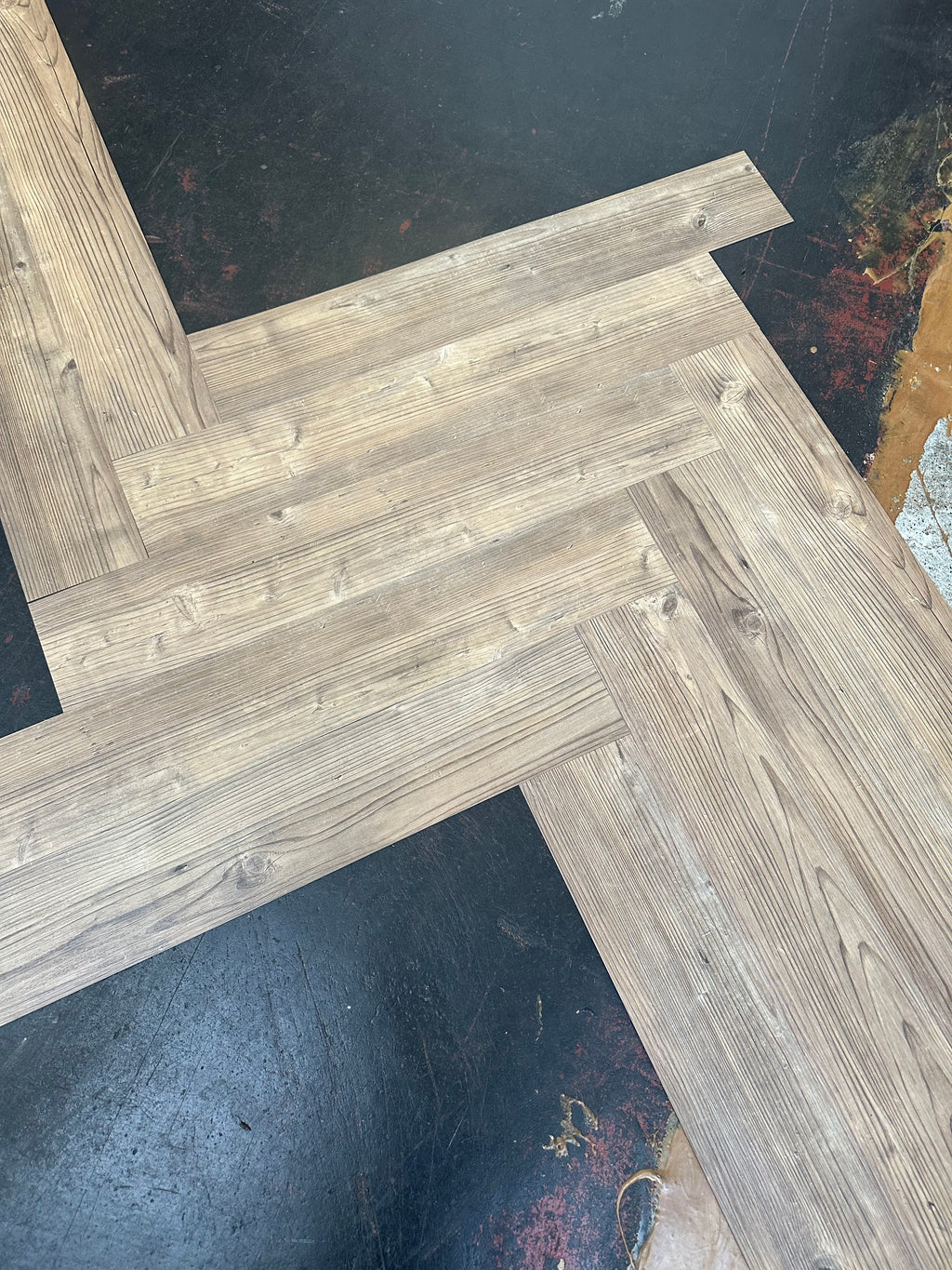 Dry Cedar Amtico LVT