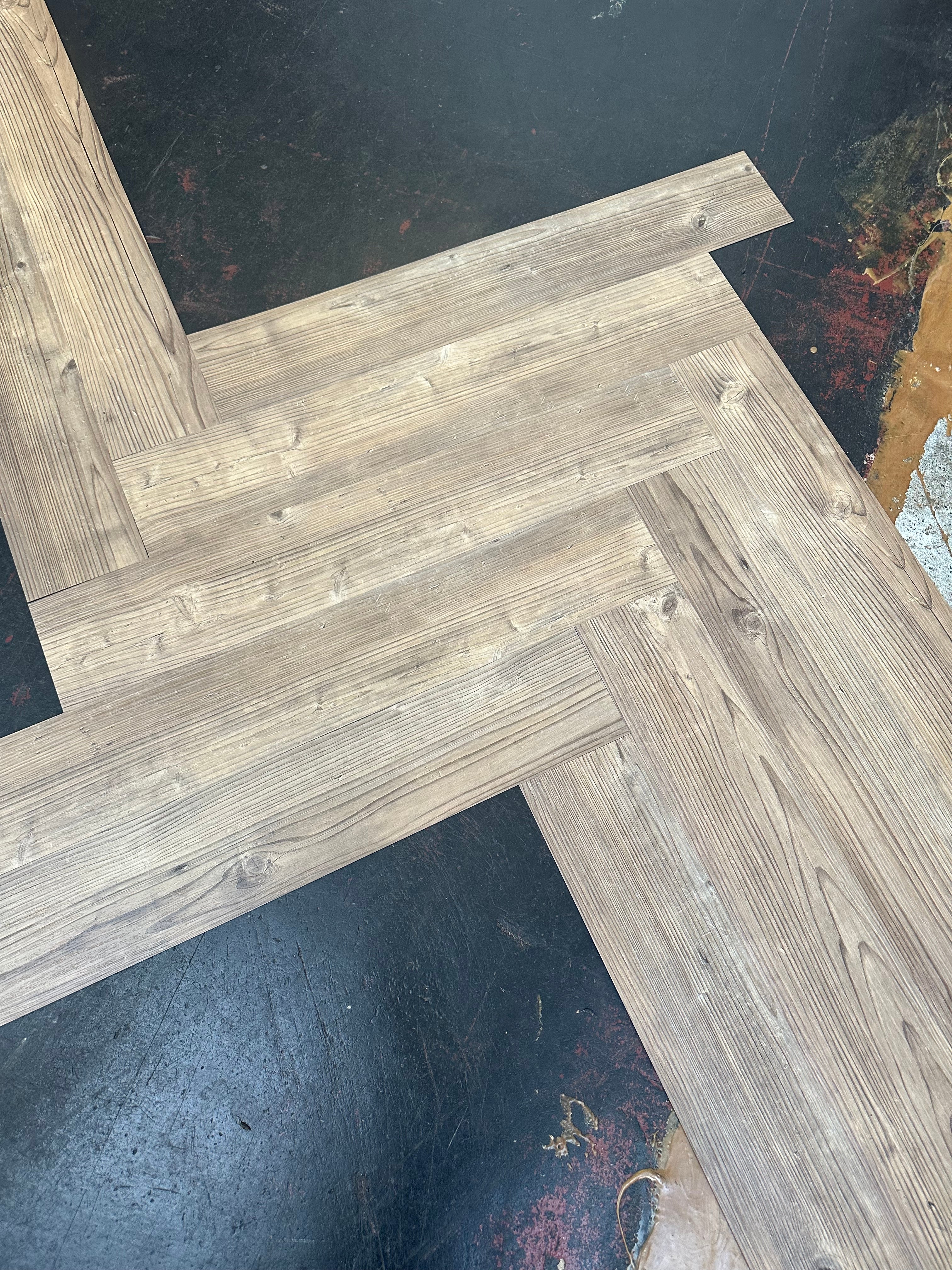 Dry Cedar Amtico LVT