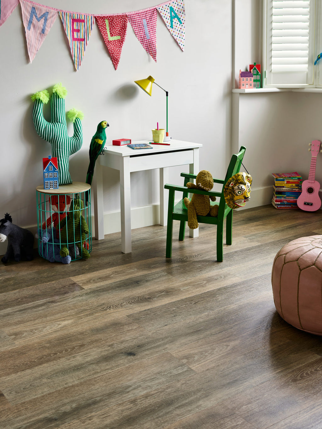 Amtico Spacia Hampton Oak - Glue Down LVT (2.02m² Box)
